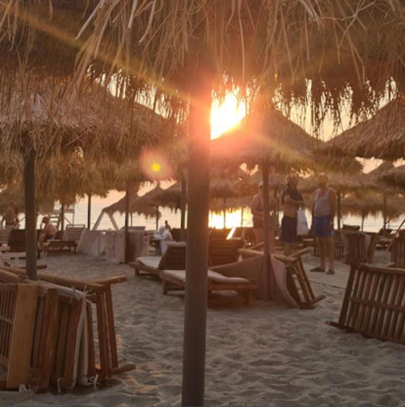 Lovely Studio Apartment Beachfront Durrës Zewnętrze zdjęcie